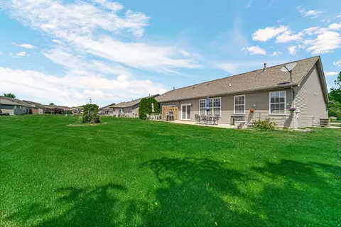 940 Flagstone Dr, Dyer, IN 46311 photo 19