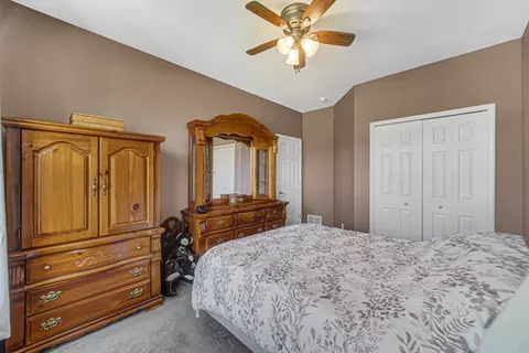 940 Flagstone Dr, Dyer, IN 46311 photo 13