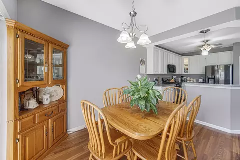 940 Flagstone Dr, Dyer, IN 46311 photo 9