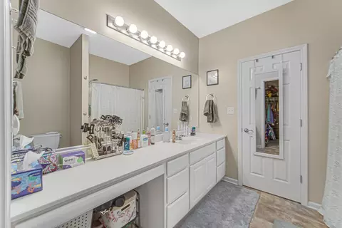 940 Flagstone Dr, Dyer, IN 46311 photo 12