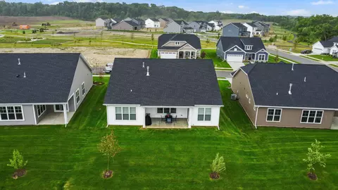 3103 Greenview Dr, Valparaiso, IN 46385 photo 8
