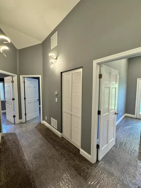 Entry Way - 1047 Matthews St, Gary, IN 46406 photo 2 of 2
