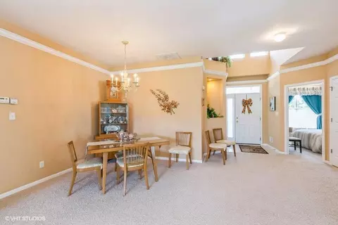976 Flagstone Dr, Dyer, IN 46311 photo 6