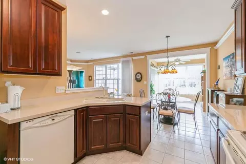 976 Flagstone Dr, Dyer, IN 46311 photo 11