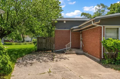 Exterior - 7001 Ash Pl, Gary, IN 46403 photo 1 of 10