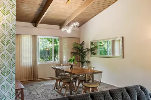Dining - 7001 Ash Pl, Gary, IN 46403 photo 1 of 2