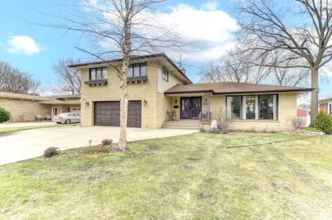 1513 Janice Ln, Munster, IN 46321