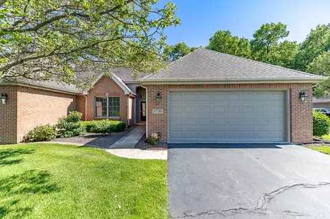 1738 Windfield Dr, Munster, IN 46321 photo 1