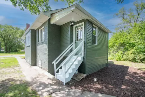 437 Mount St, Gary, IN 46406 photo 7