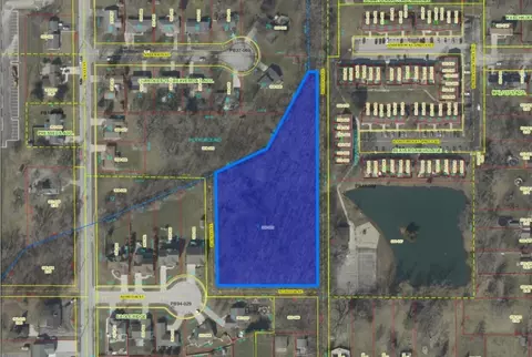 405 Hoffman St, Crown Point, IN 46307 photo 1