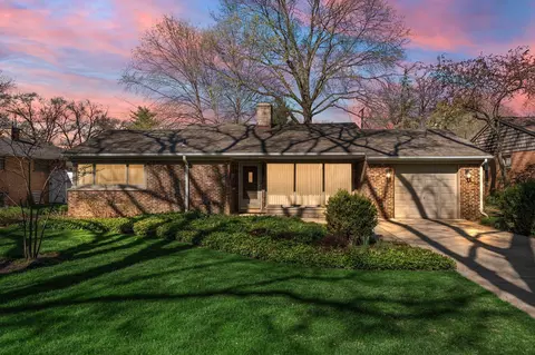 8350 Baring Ave, Munster, IN 46321 photo 2