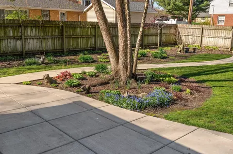8350 Baring Ave, Munster, IN 46321 photo 16