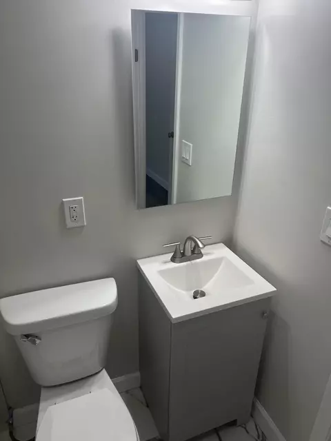 822 Fillmore St, Gary, IN 46402 photo 17
