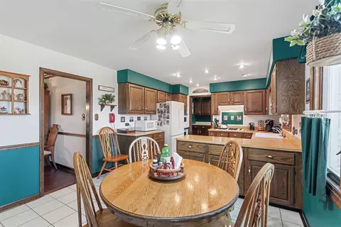 2560 Perry Ct, Dyer, IN 46311 photo 9