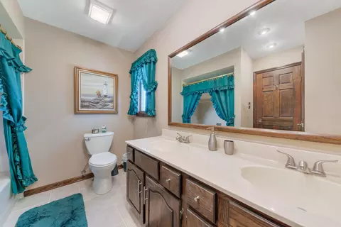2560 Perry Ct, Dyer, IN 46311 photo 27