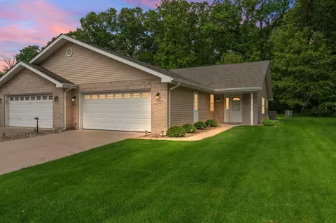 6922 Tompkins Ct, Griffith, IN 46319 photo 1
