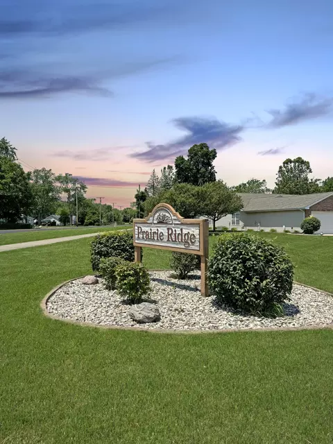 6922 Tompkins Ct, Griffith, IN 46319 photo 3
