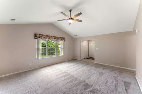 6922 Tompkins Ct, Griffith, IN 46319 photo 5