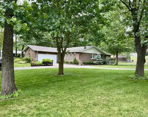 Exterior - 6862 Tranquility Dr, De Motte, IN 46310 photo 1 of 3