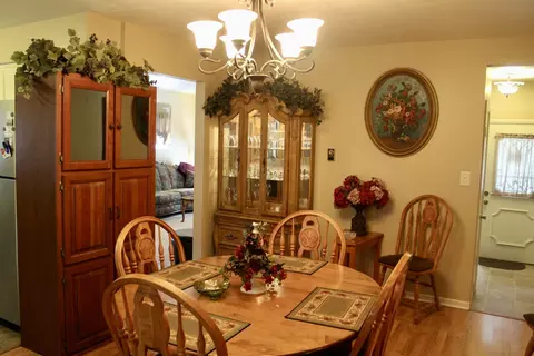 Dining - 6862 Tranquility Dr, De Motte, IN 46310 photo 2 of 4