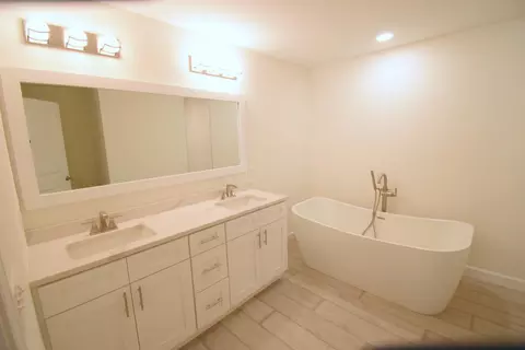 3672 Quail Run Dr, Wheatfield, IN 46392 photo 13