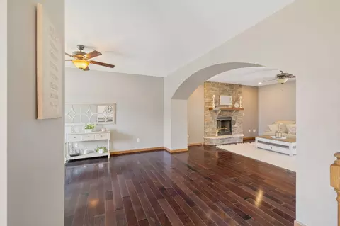 119 E Junco Dr, Kouts, IN 46347 photo 11