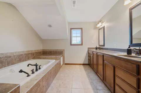 119 E Junco Dr, Kouts, IN 46347 photo 29