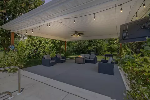 119 E Junco Dr, Kouts, IN 46347 photo 47