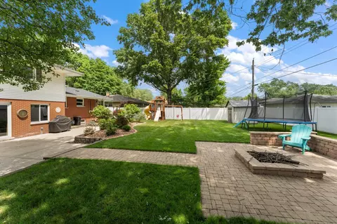 8511 Forest Ave, Munster, IN 46321 photo 5