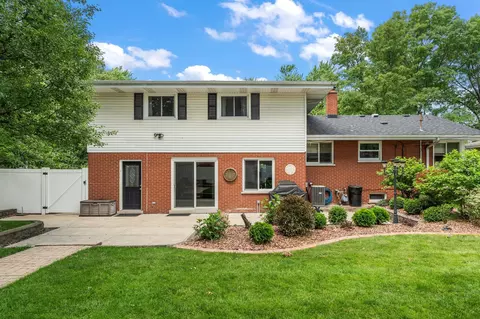 8511 Forest Ave, Munster, IN 46321 photo 8