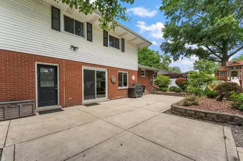 8511 Forest Ave, Munster, IN 46321 photo 7