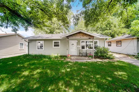 3217 176th St, Hammond, IN 46323