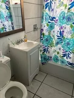 Bath - 1164 Greene St, Gary, IN 46403 photo 1 of 1
