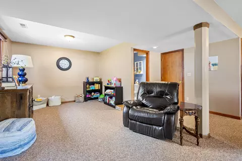 640 Forest Ave, Griffith, IN 46319 photo 21