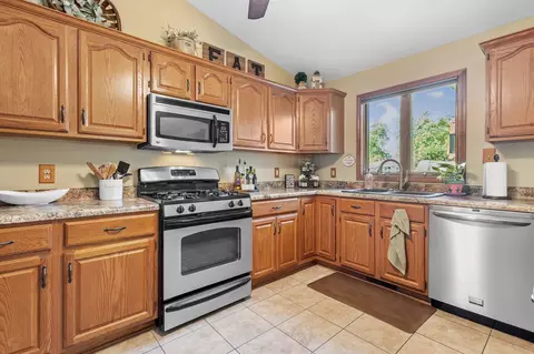 640 Forest Ave, Griffith, IN 46319 photo 13