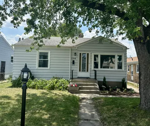 1316 175th St, Hammond, IN 46324