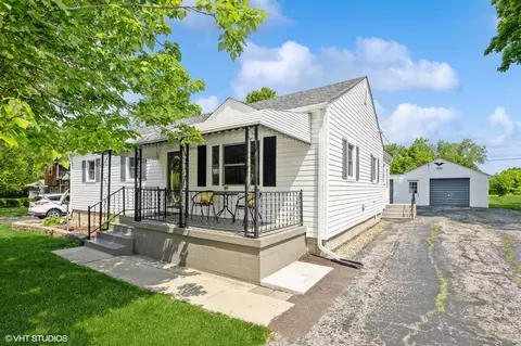 322 Cedar St, Crown Point, IN 46307 photo 1