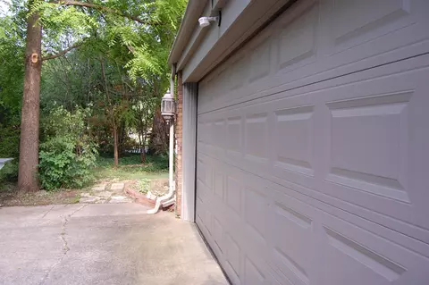 127 Beverly Pl, Munster, IN 46321 photo 8