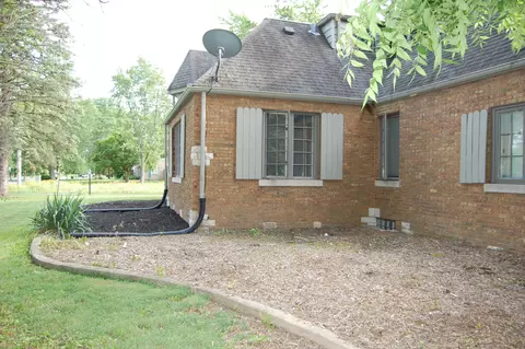 127 Beverly Pl, Munster, IN 46321 photo 4