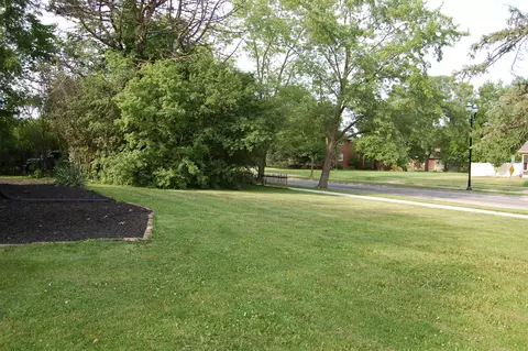 127 Beverly Pl, Munster, IN 46321 photo 5