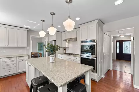 9136 Walnut Dr, Munster, IN 46321 photo 10
