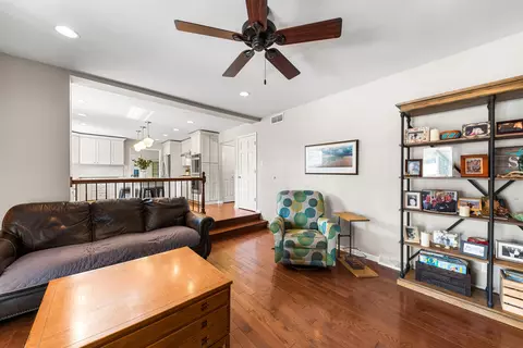 9136 Walnut Dr, Munster, IN 46321 photo 13