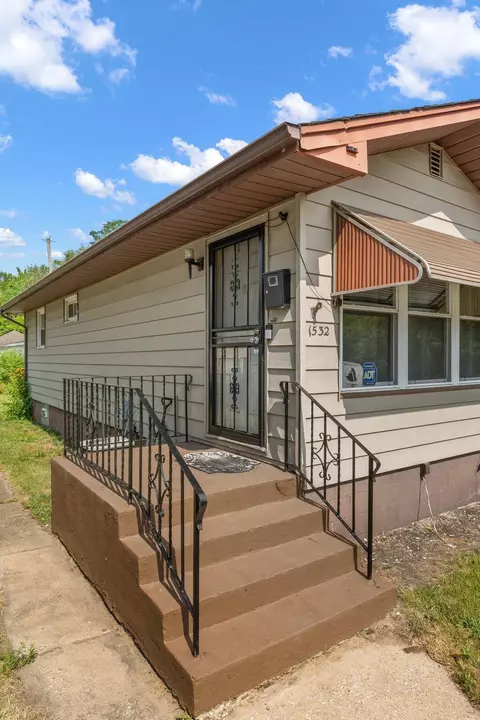 Exterior - 1532 Hayes St, Gary, IN 46404 photo 3 of 5