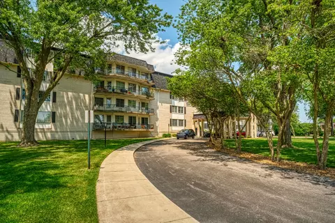 8750 Harrison Ave #113, Munster, IN 46321