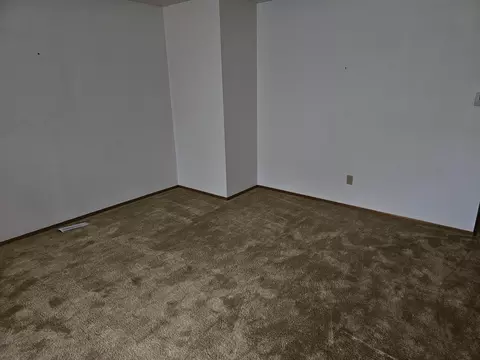 2656 Delaware St, Gary, IN 46407 photo 8