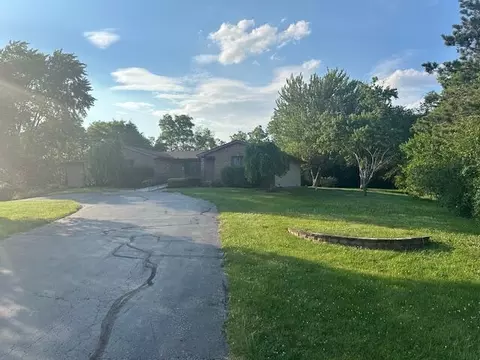 4888 E 97th Ave, Crown Point, IN 46307 photo 3
