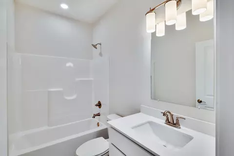 3101 Greenview Dr, Valparaiso, IN 46385 photo 7