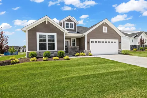 3101 Greenview Dr, Valparaiso, IN 46385 photo 2
