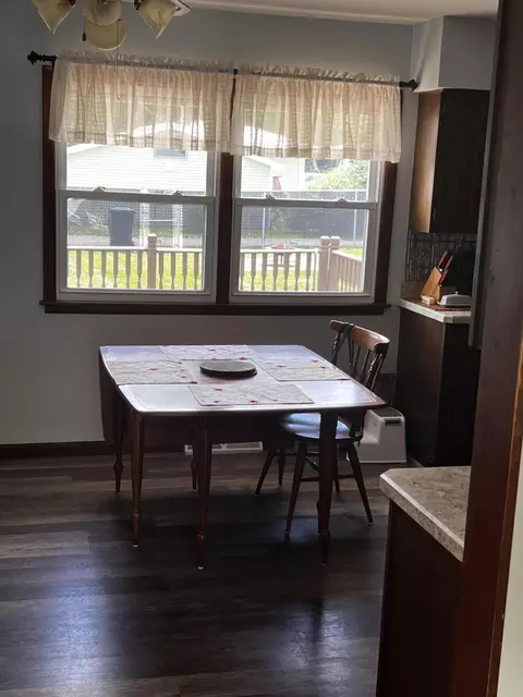 Dining - 429 N Dwiggins St, Griffith, IN 46319 photo 1 of 1