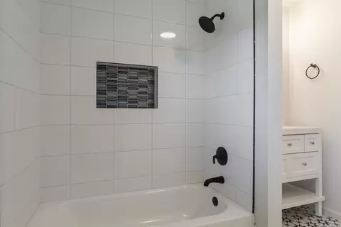 6763 Ash Ave, Gary, IN 46403 photo 10